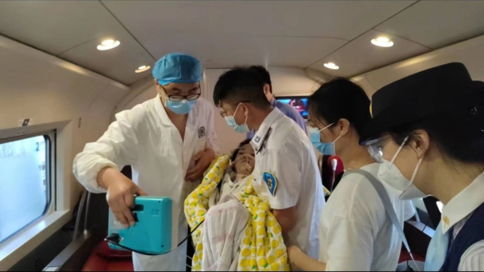 洛隆县专业高铁转运